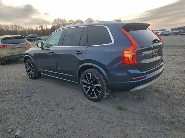 VOLVO XC90 T6 MOMENTUM 2021