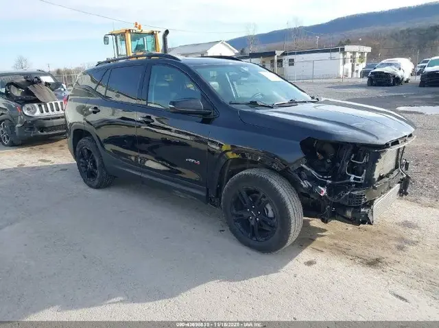 GMC TERRAIN AWD AT4 2023