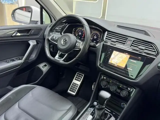 VOLKSWAGEN TIGUAN L 2021