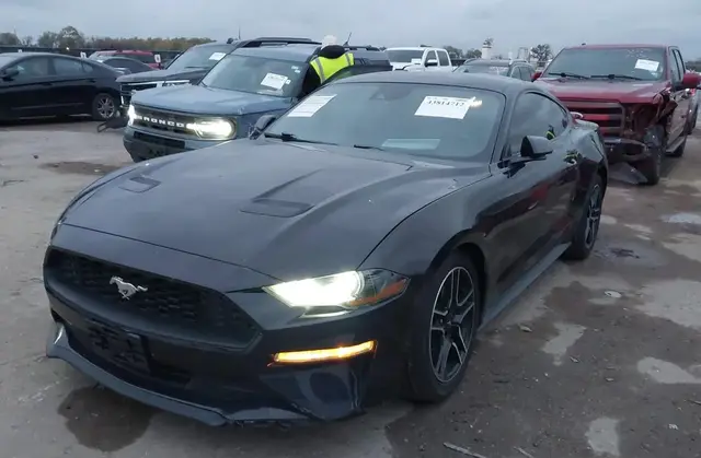 FORD MUSTANG 2022