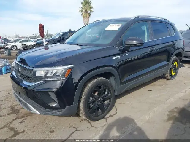 VOLKSWAGEN TAOS 2022