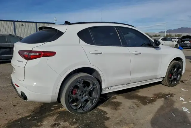 ALFA ROMEO STELVIO 2022