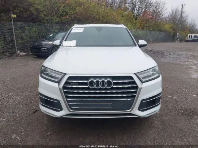 AUDI Q7 2018