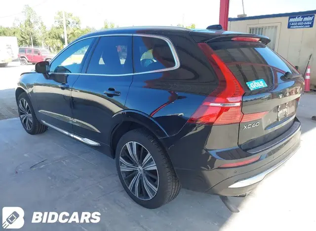 VOLVO XC60 2022