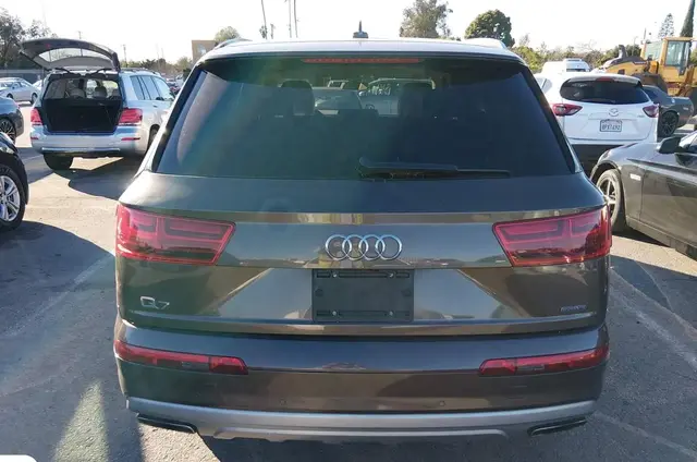 AUDI Q7 2018