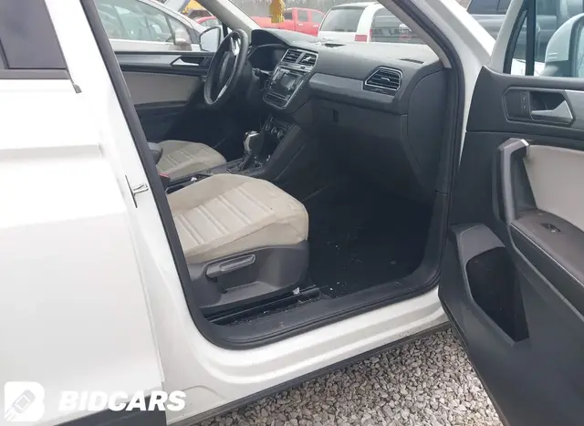 VOLKSWAGEN TIGUAN 2023