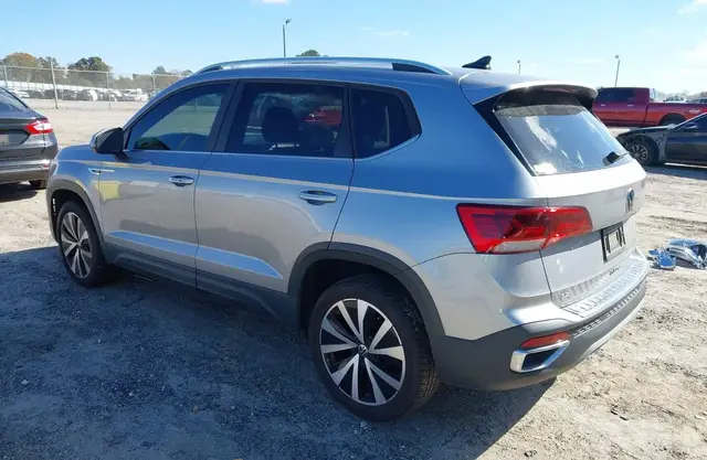 VOLKSWAGEN TAOS 2022