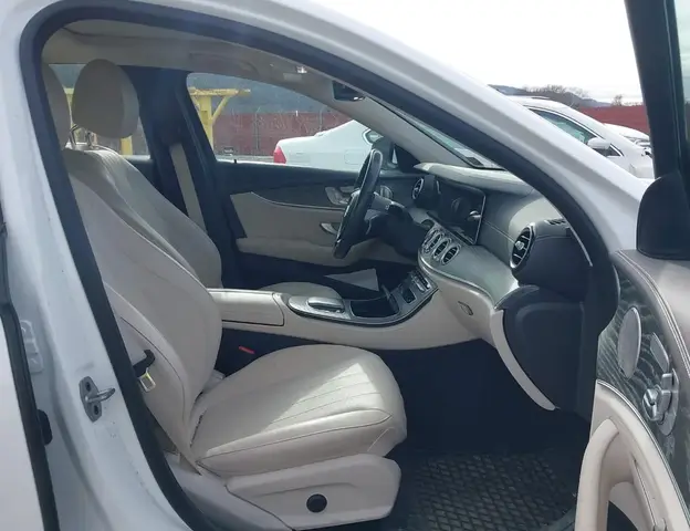 MERCEDES-BENZ E-CLASS E 350 2022