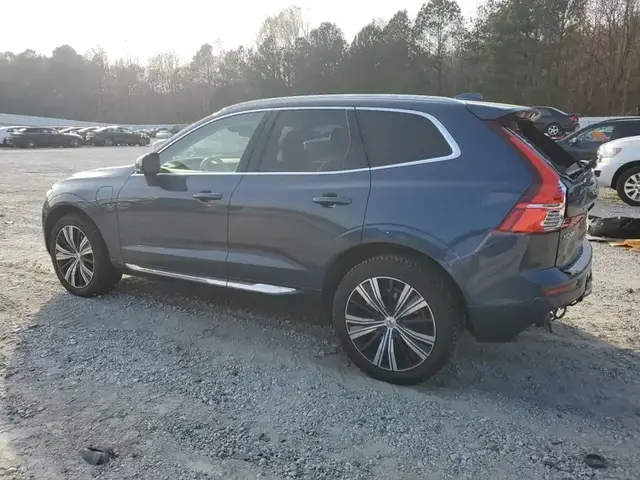 VOLVO XC60 2022