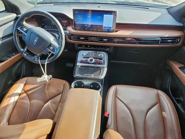 LINCOLN NAUTILUS 2022