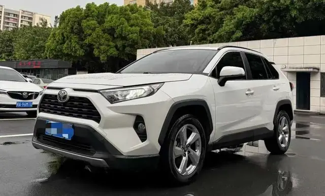 TOYOTA RAV4 2021