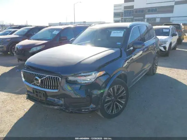 VOLVO XC90 T5 MOMENTUM 7 2022