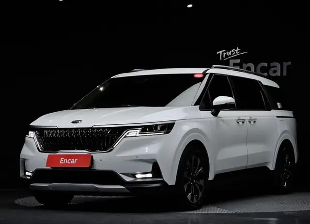 KIA CARNIVAL 4TH GENERATION 9-SEATER 2021