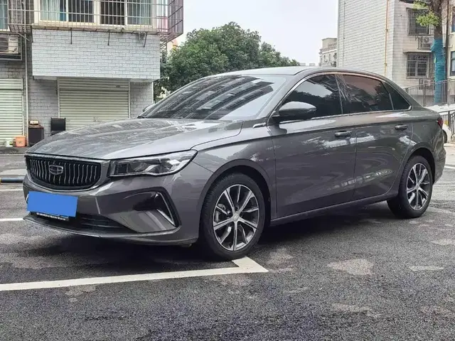 GEELY EMGRAND 2022