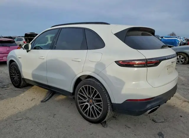 PORSCHE CAYENNE 2021