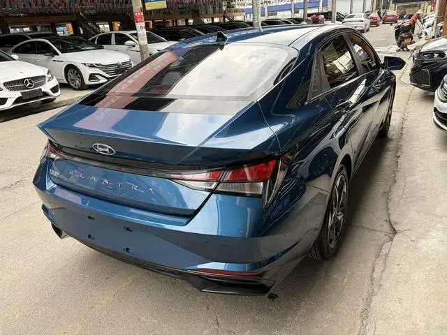 HYUNDAI ELANTRA 2022