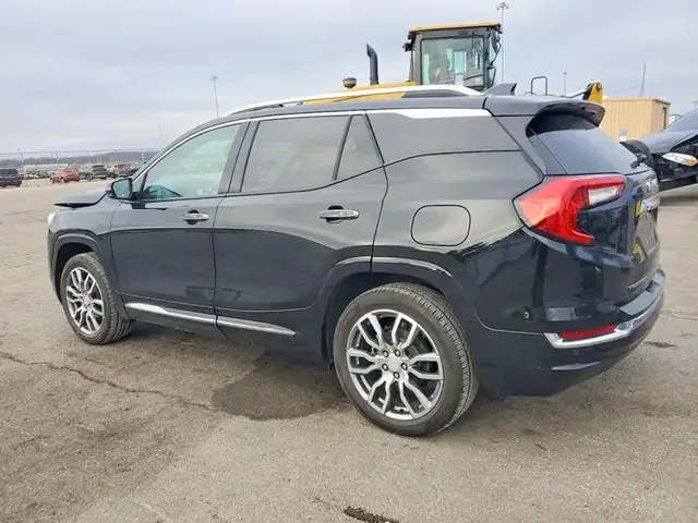 GMC TERRAIN DENALI 2023