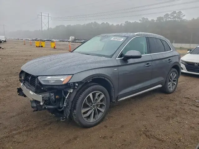 AUDI Q5 2023