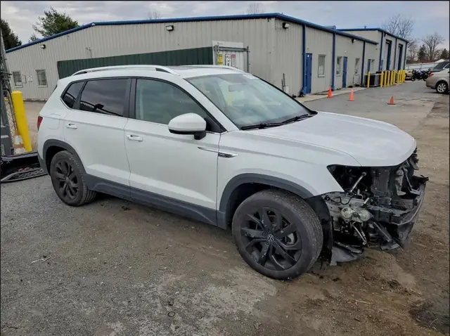 VOLKSWAGEN TAOS 2022