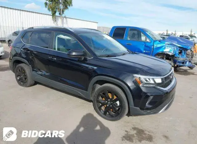 VOLKSWAGEN TAOS 2022