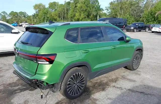 VOLKSWAGEN TAOS 2025