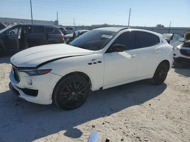 MASERATI LEVANTE 2022