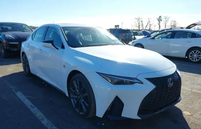 LEXUS IS 2023