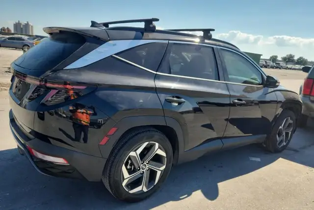 HYUNDAI TUCSON 2023