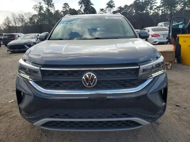 VOLKSWAGEN TAOS SE 2022