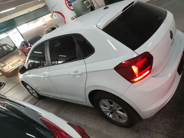 VOLKSWAGEN POLO 2022