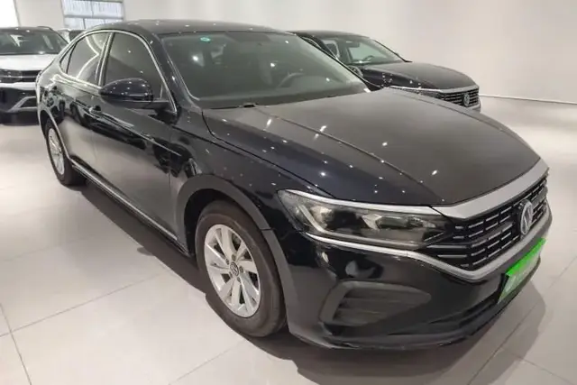 VOLKSWAGEN PASSAT 2022