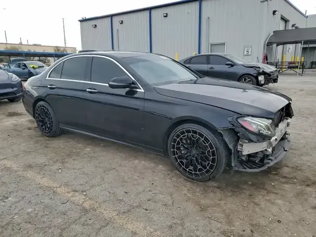 MERCEDES-BENZ E-CLASS 2017