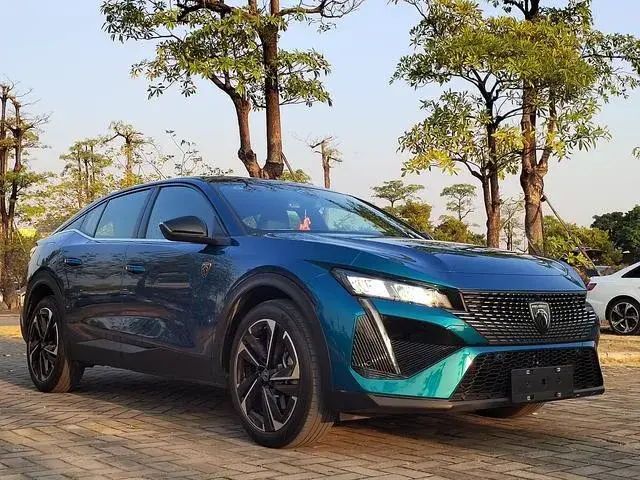 PEUGEOT 408X 2023
