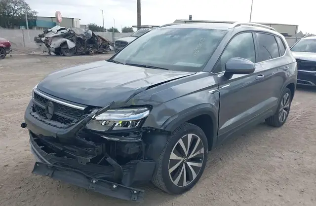 VOLKSWAGEN TAOS 2022