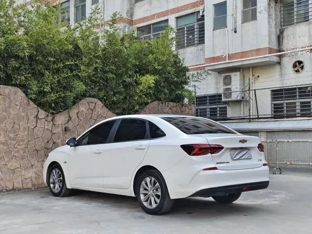 CHEVROLET CRUZE 2023