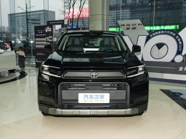 TOYOTA RAV4 2026