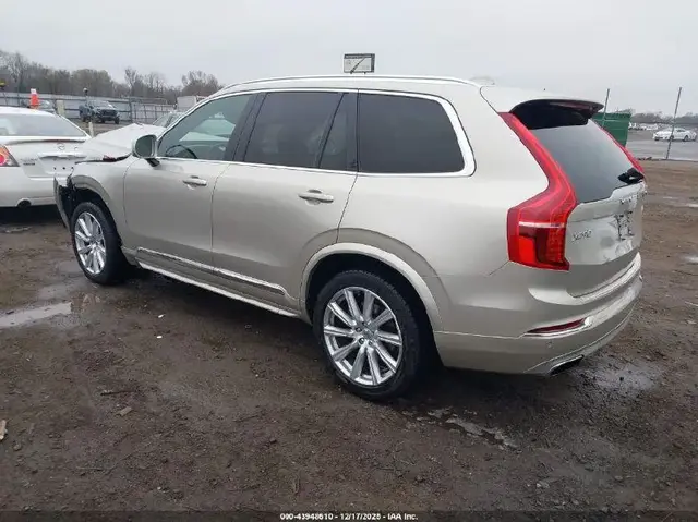 VOLVO XC90 2016