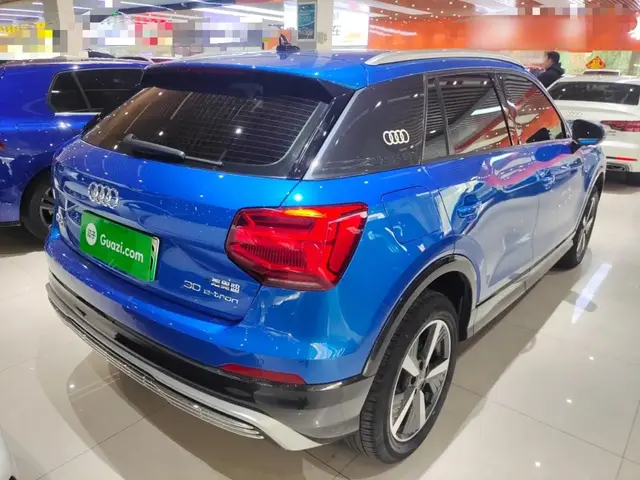AUDI Q2L E-TRON 2021