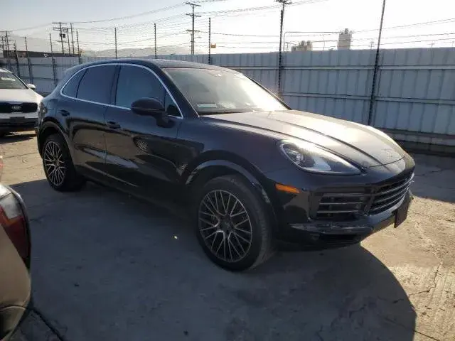 PORSCHE CAYENNE BASE 2023