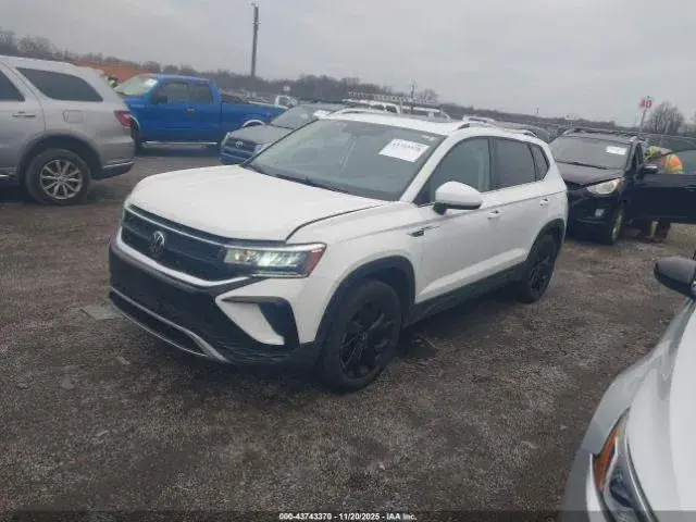 VOLKSWAGEN TAOS 2022