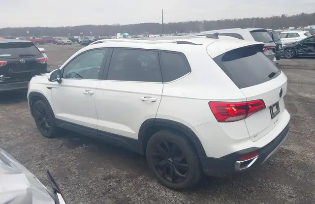 VOLKSWAGEN TAOS 2022