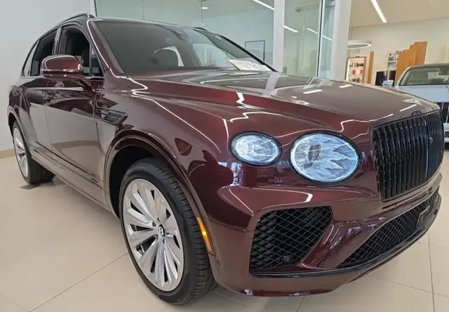 BENTLEY BENTAYGA AZURE V8 2024