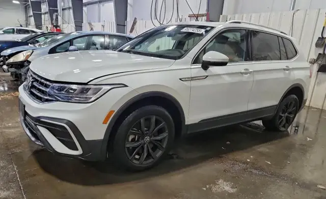 VOLKSWAGEN TIGUAN 2024
