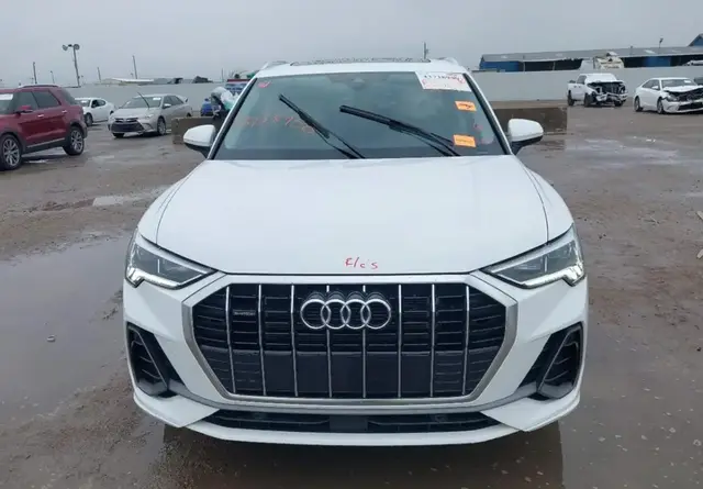 AUDI Q3 PREMIUM 45 TFSI 2024