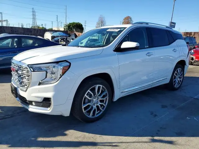 GMC TERRAIN DENALI 2023