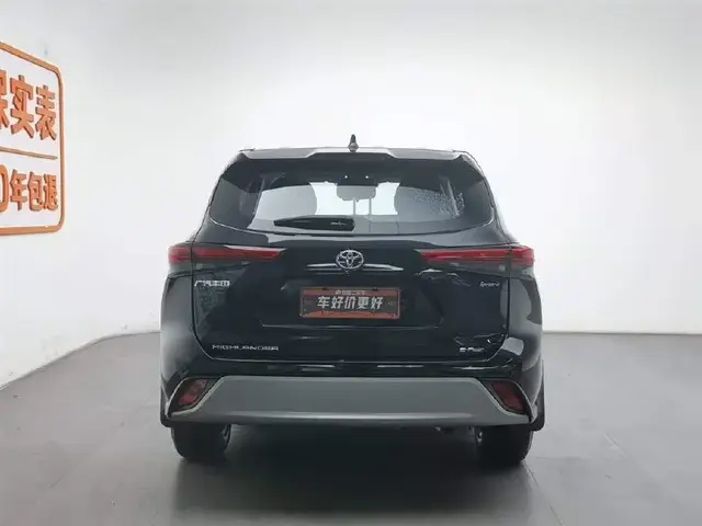 TOYOTA HIGHLANDER 2025