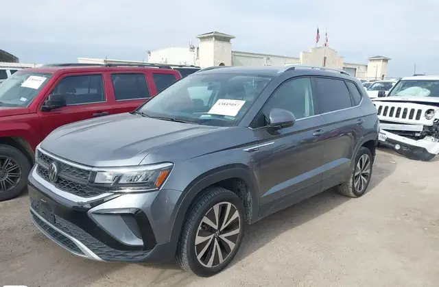 VOLKSWAGEN TAOS 2022