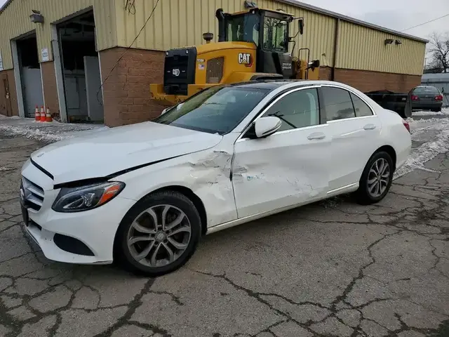 MERCEDES-BENZ C-CLASS 2016
