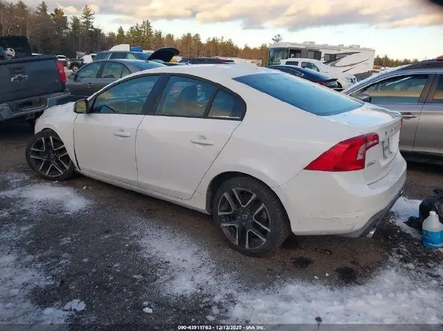 VOLVO S60 2018