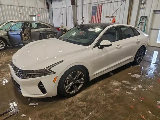 KIA K5 2023